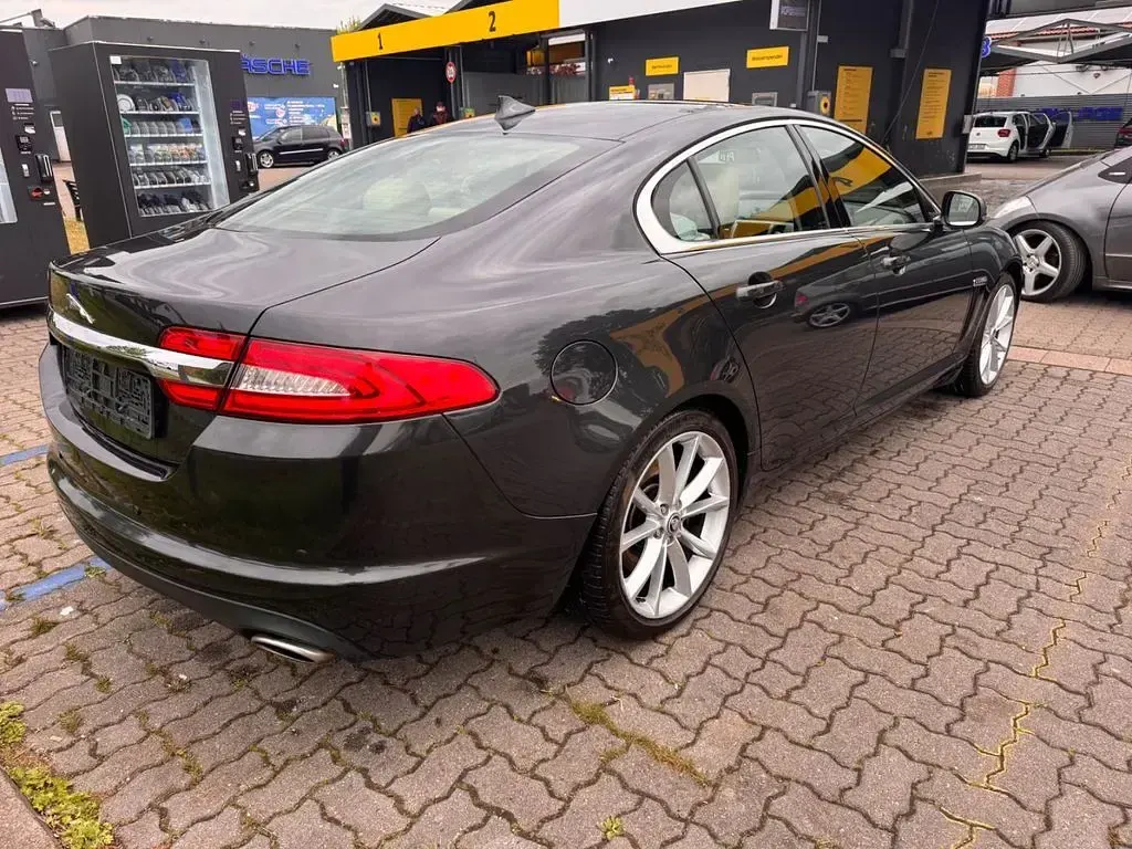 Gebraucht Jaguar XF 241 PS (177 kW) 2013 Schwarz Limousine