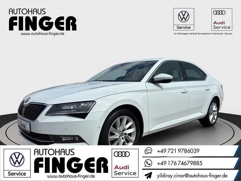 Moonweiss metallic Gebraucht 2019 Skoda Superb Style Limousine | 23.890 € (Teuer) - Bild 1/4