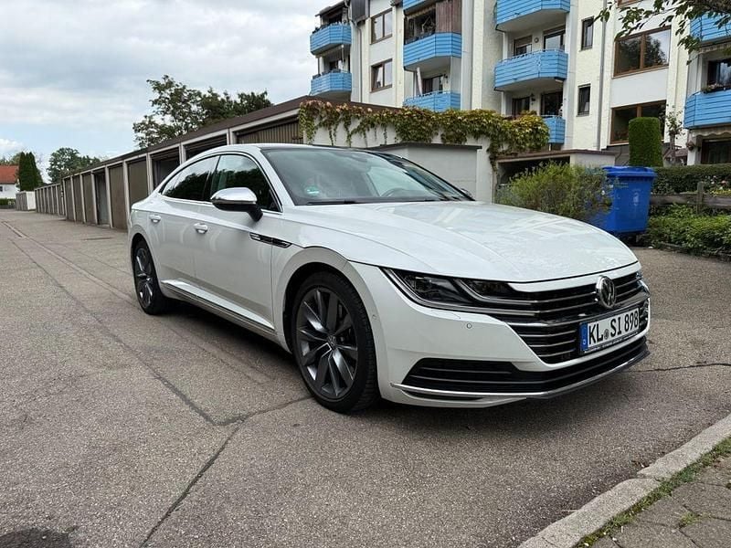Weiß Gebraucht 2017 VW Arteon Limousine | 25.400 € (Fairer Preis) - Bild 1/4