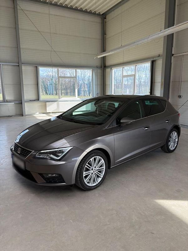 Second-hand Seat Leon XCELLENCE 150 CP (110 kW) 2017 Gri Berlinǎ