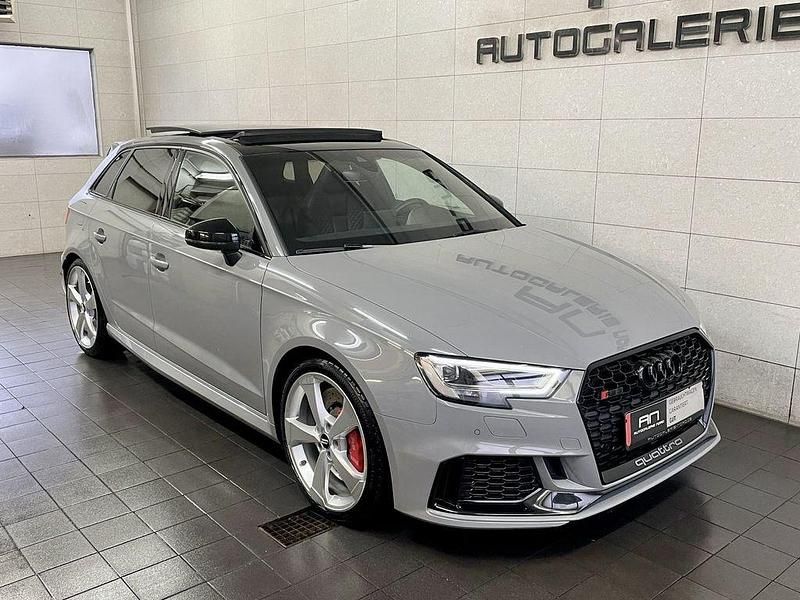 Gebraucht Audi RS3 Ambiente 400 PS (294 kW) 2019 Nardograu Limousine