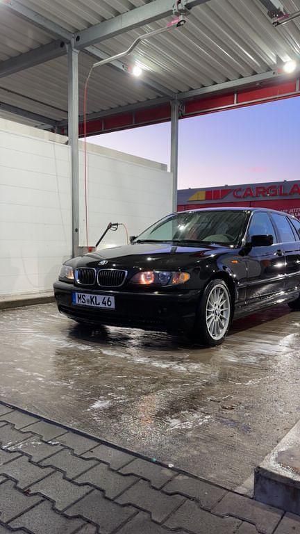Gebraucht BMW 330 184 PS (135 kW) 2001 Schwarz Kombi