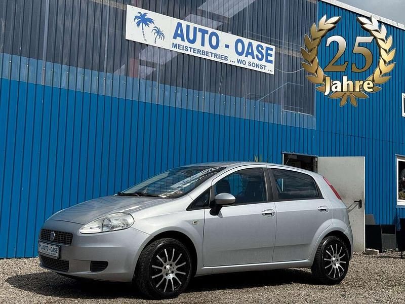 Grau Gebraucht 2009 Fiat Grande Punto Dynamic Kleinwagen | 3.990 € (Teuer) - Bild 1/3