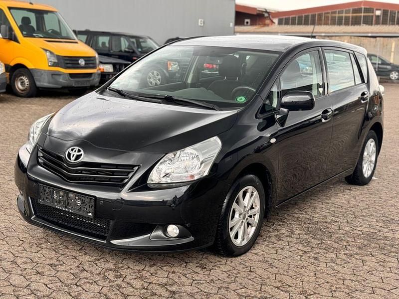 Gebraucht Toyota Verso Edition 126 PS (92 kW) 2012 Schwarz Van / Kleinbus