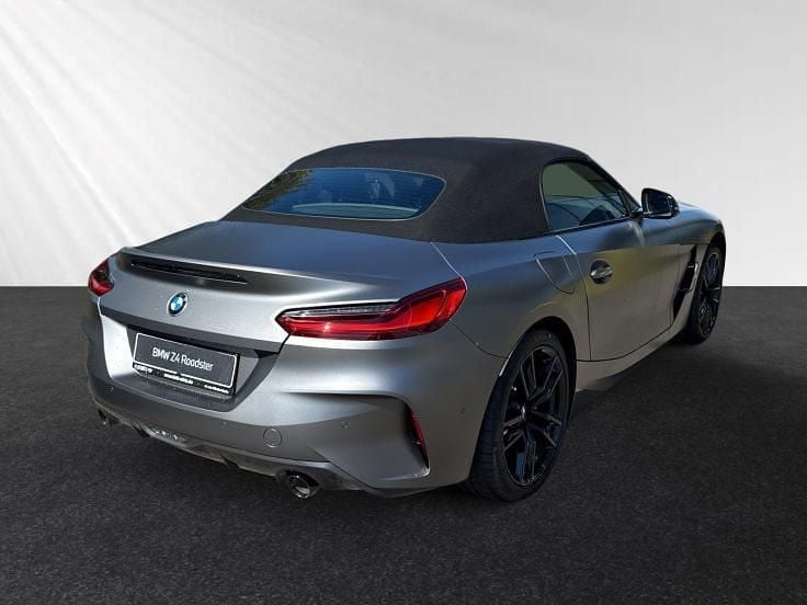 Gebraucht BMW Z4 M Sport 197 PS (144 kW) 2026 Bmw individual frozen grey metallic Cabrio