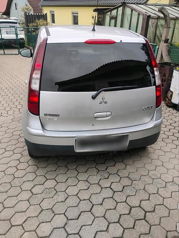 Gebraucht Mitsubishi Colt 95 PS (69 kW) 2007 Silber Kleinwagen