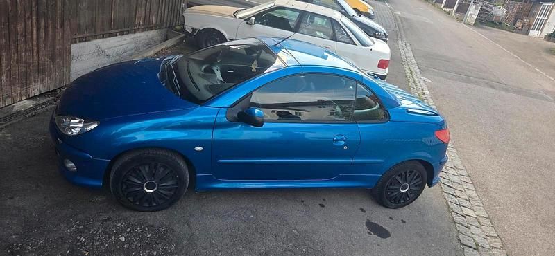 Gebraucht Peugeot 206 109 PS (80 kW) 2006 Blau Cabrio