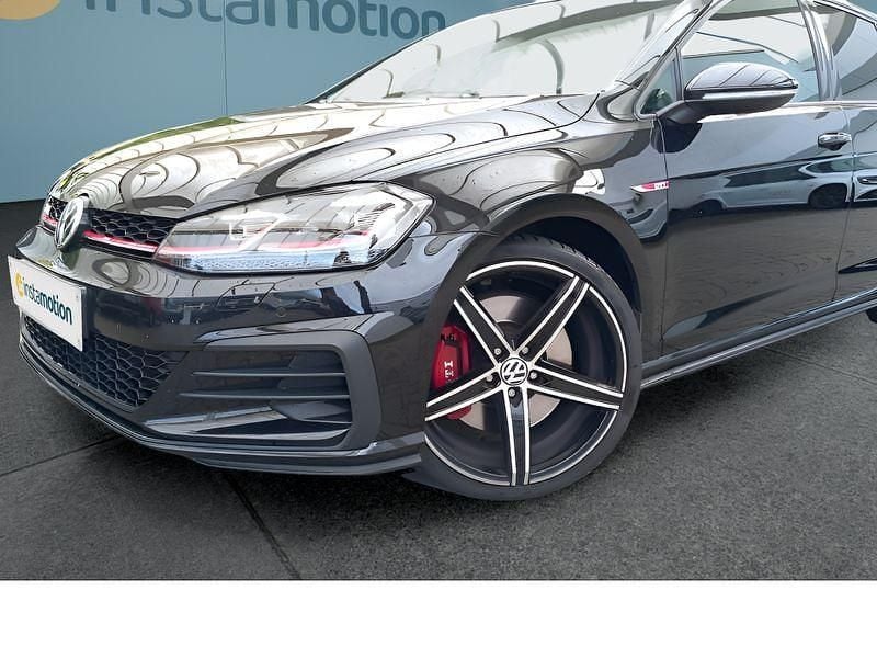 Schwarz Gebraucht 2019 VW Golf VII GTI Kleinwagen | 22.799 € (Fairer Preis) - Bild 1/4