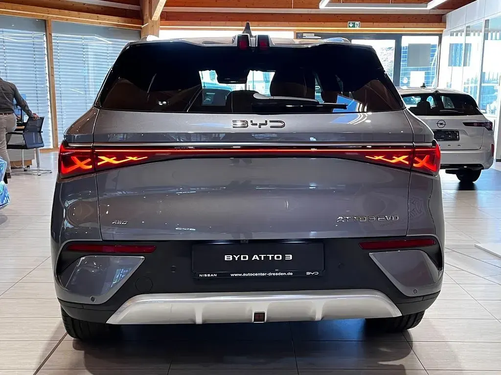 Nowe BYD Atto 3 330 kW (449 KM) 2026 Szary SUV