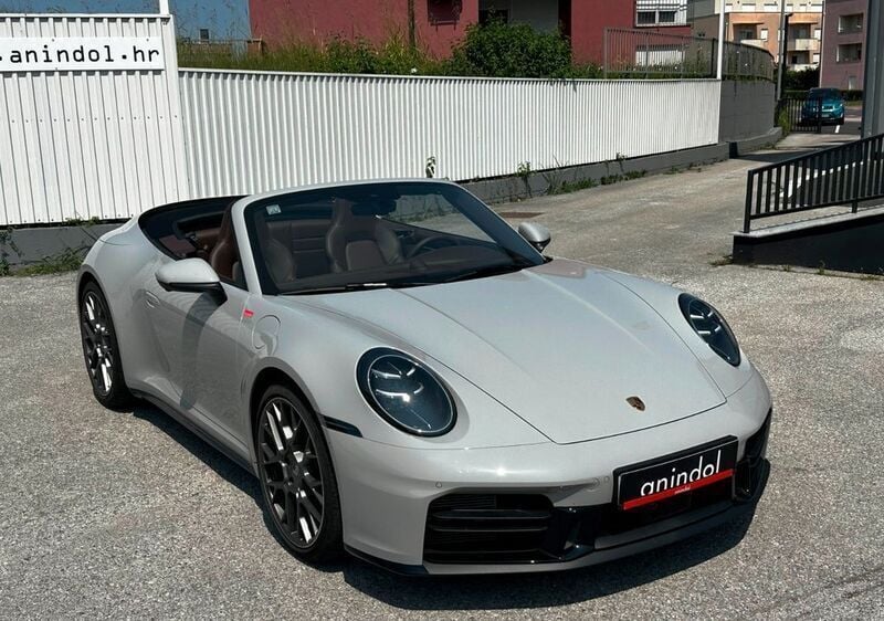 Gebraucht Porsche 992 394 PS (289 kW) 2024 Grau Cabrio