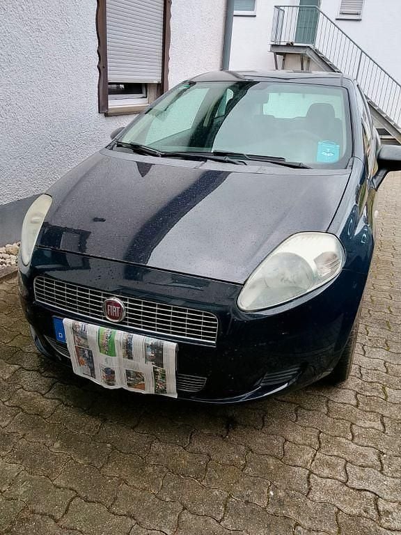 Blau Gebraucht 2009 Fiat Punto Kleinwagen | 1.200 € (Superpreis) - Bild 1/4