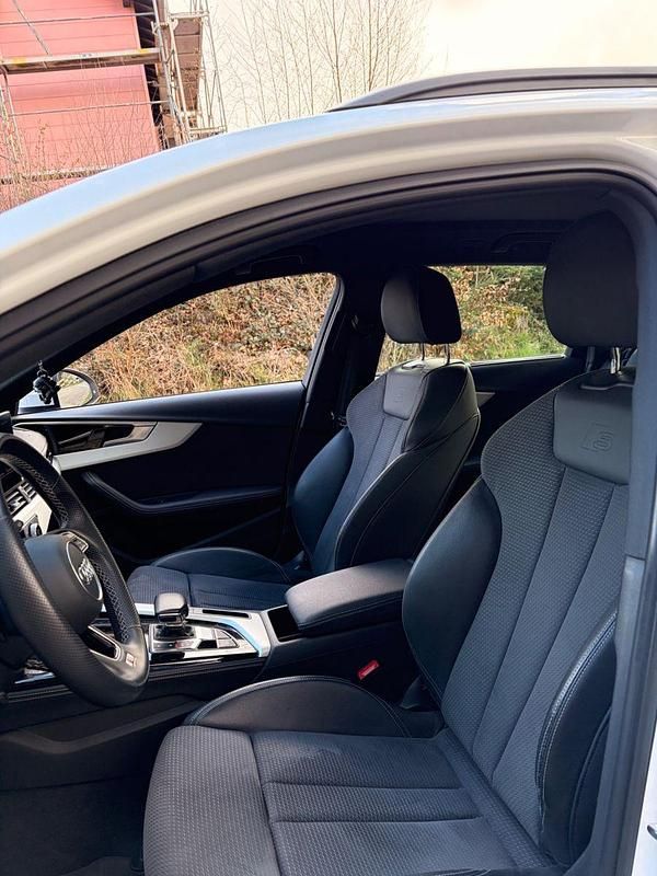 Gebraucht Audi A4 S-Line 163 PS (119 kW) 2021 Weiß Kombi