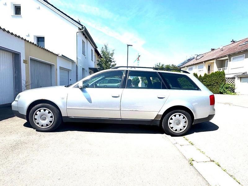 Silber Gebraucht 1999 Audi A6 Kombi | 1.700 € (Fairer Preis) - Bild 1/4
