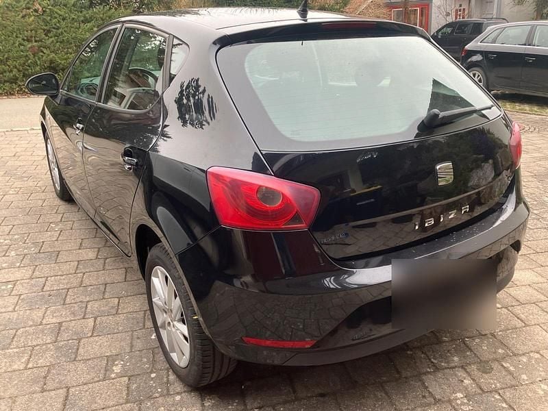 Gebraucht Seat Ibiza 85 PS (62 kW) 2012 Schwarz Kleinwagen