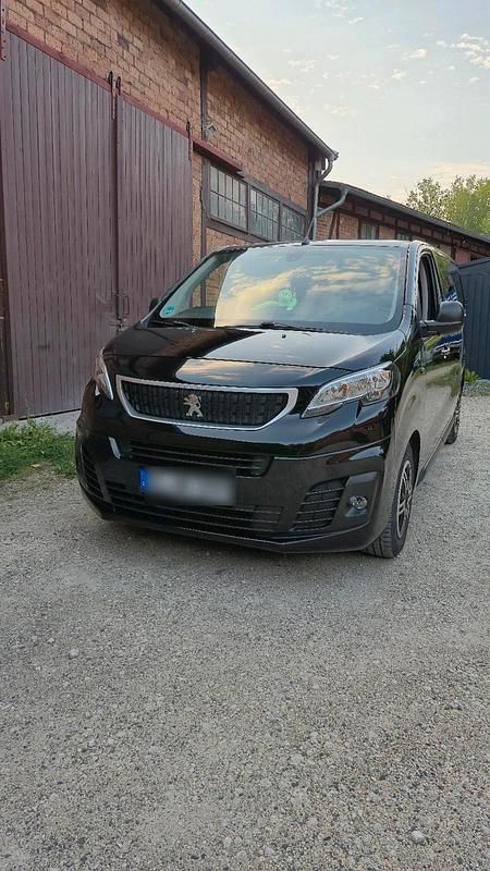 Schwarz Gebraucht 2019 Peugeot Expert Van | 20.000 € - Bild 1/4