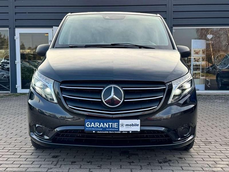 Gebraucht Mercedes Vito 190 PS (139 kW) 2020 Grau Van