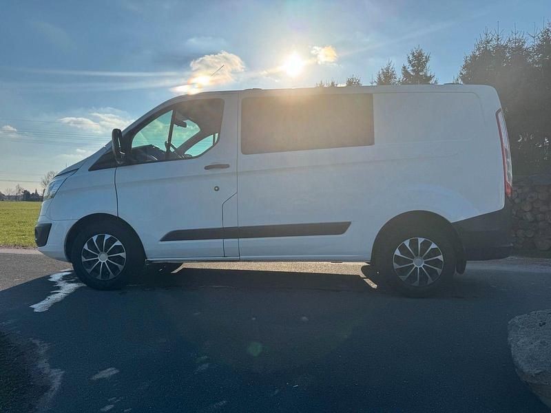 Gebraucht Ford Transit Trend 131 PS (96 kW) 2017 Weiß Van / Kleinbus