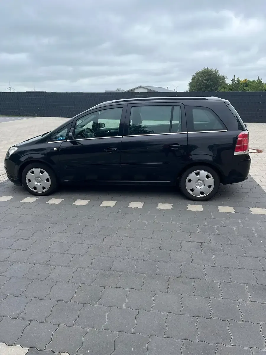 Gebraucht Opel Zafira 150 PS (110 kW) 2007 Schwarz Van / Kleinbus