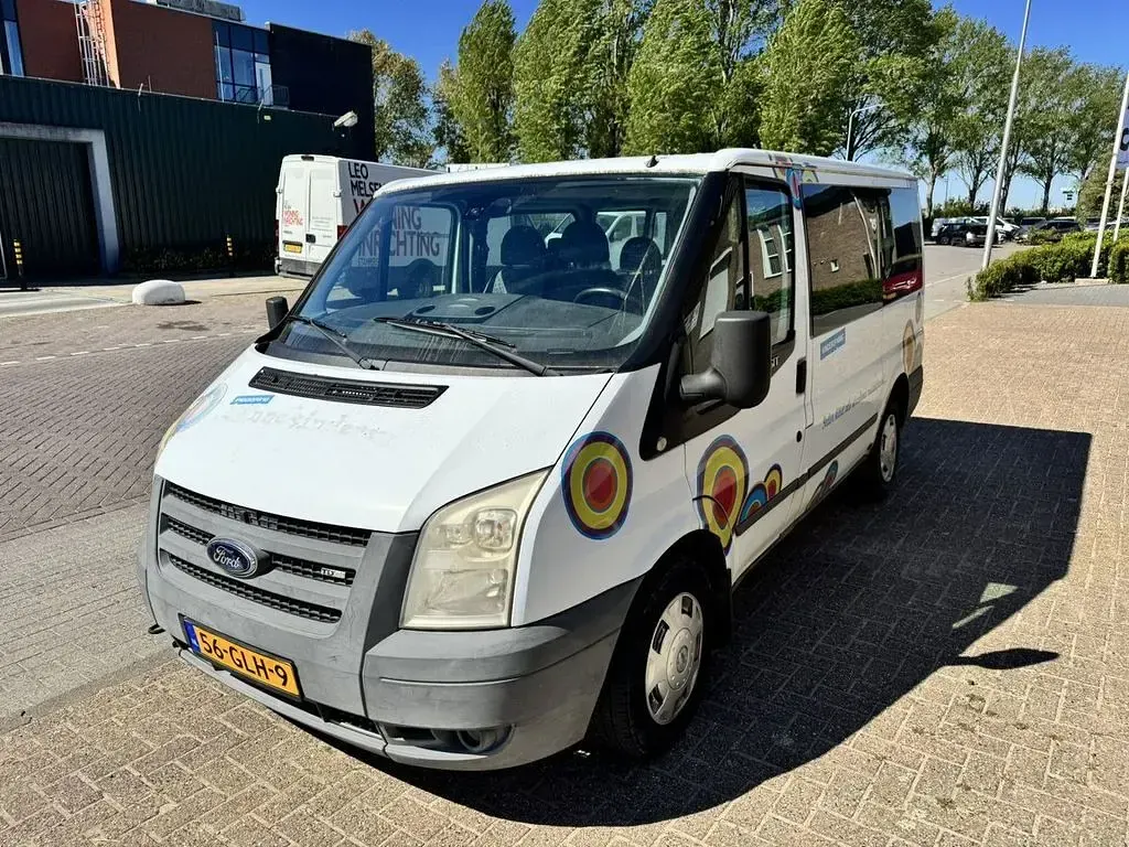 Usado Ford Transit 86 CV (63 kW) 2008 Blanco Familiar