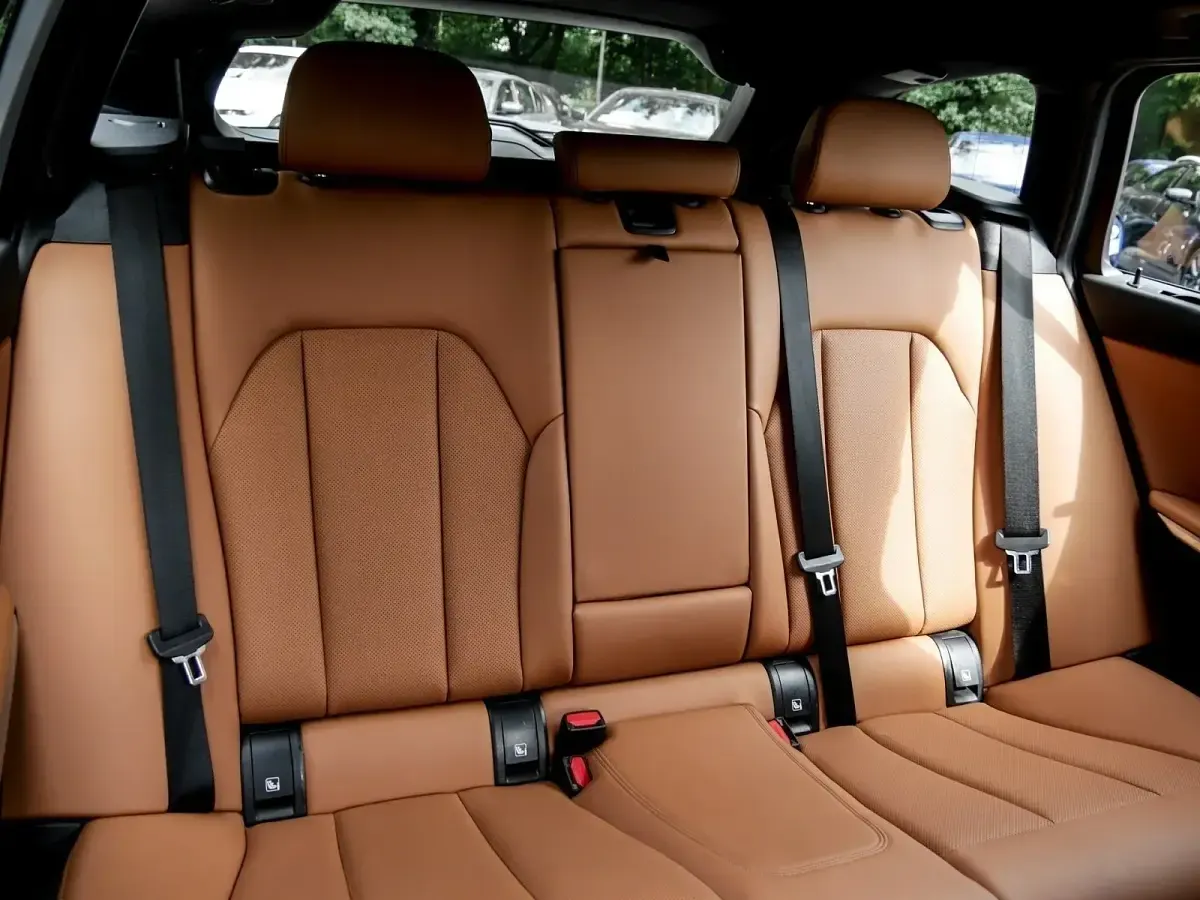 Gebraucht BMW 320 M Sport 184 PS (135 kW) 2023 Grau Kombi