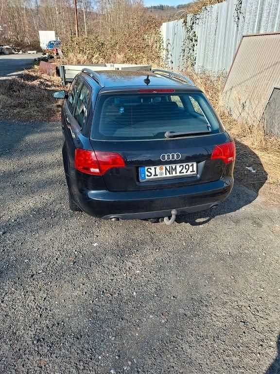 Gebraucht Audi A4 163 PS (119 kW) 2004 Schwarz Kombi