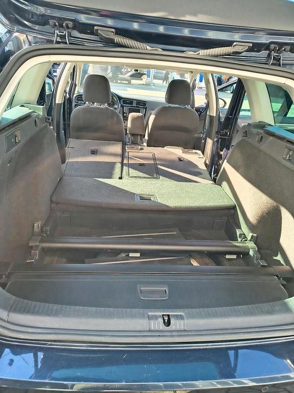 Gebraucht VW Golf VII 110 PS (80 kW) 2016 Blau Kombi