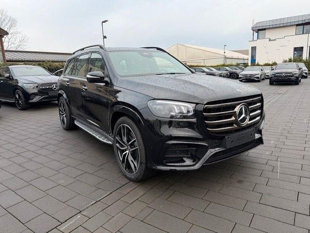 Schwarz Gebraucht 2024 Mercedes GLS580 AMG SUV | 135.999 € - Bild 1/4