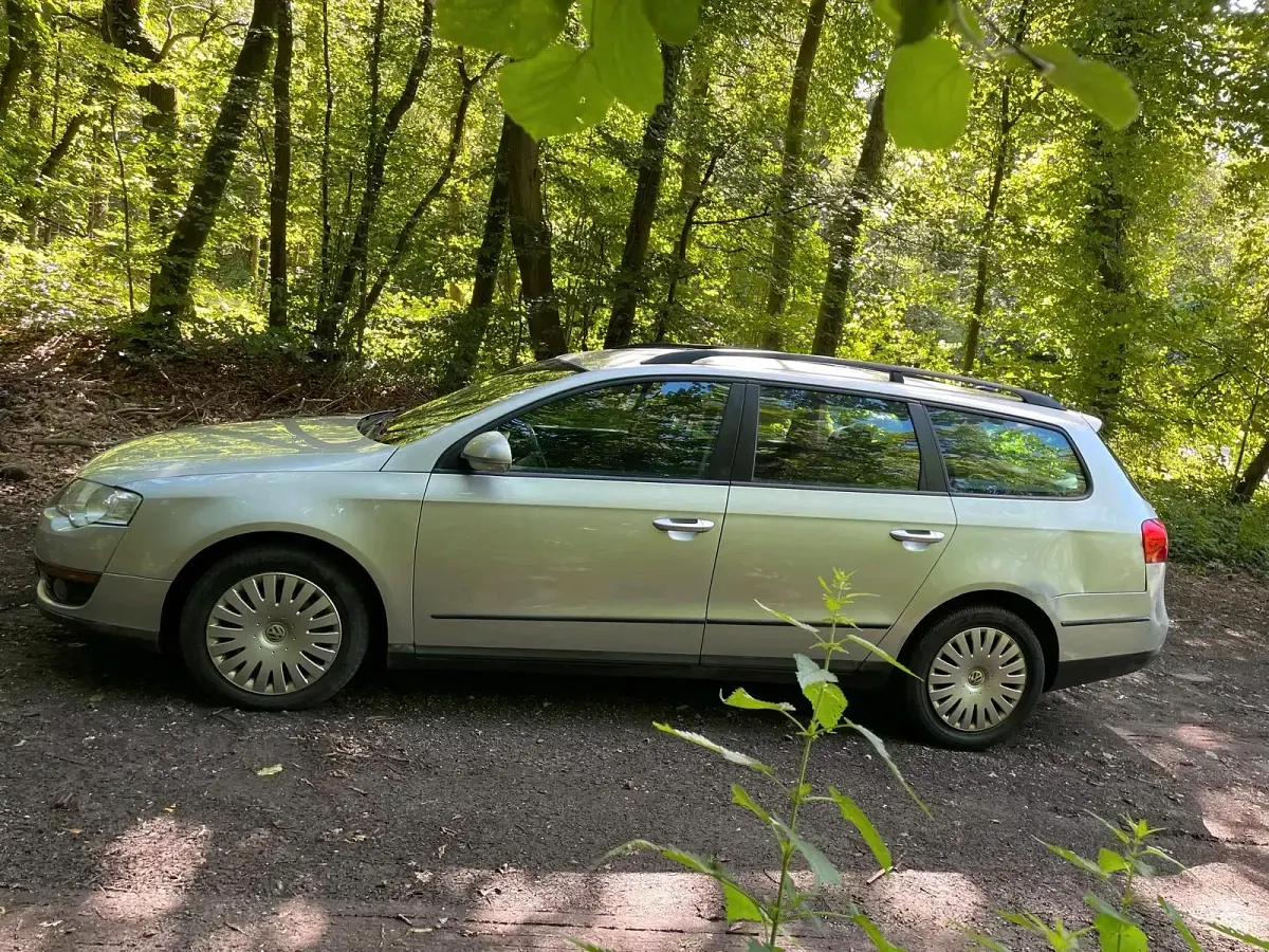 Gebraucht VW Passat 140 PS (102 kW) 2008 Grau Kombi