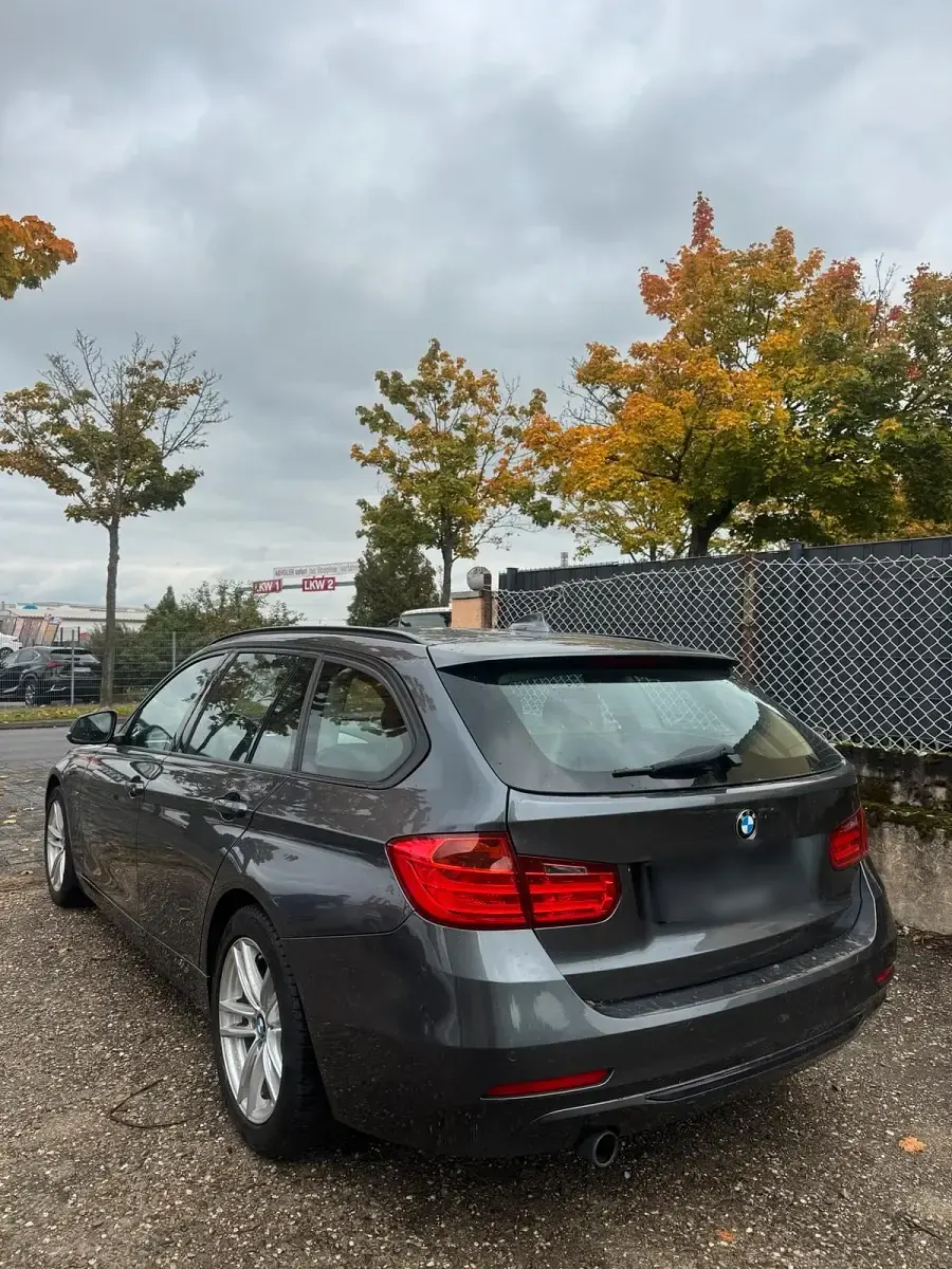 Gebraucht BMW 320 184 PS (135 kW) 2015 Braun Kombi