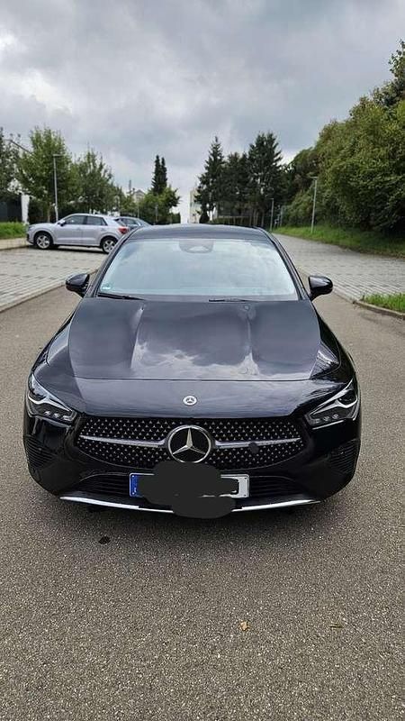 Schwarz Gebraucht 2023 Mercedes CLA180 Advanced Limousine | 29.750 € (Fairer Preis) - Bild 1/4