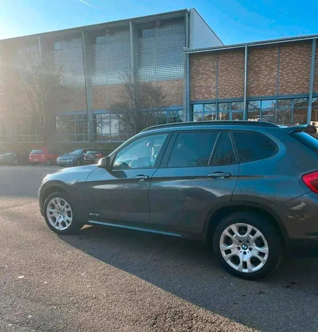 Gebraucht BMW X1 116 PS (85 kW) 2014 Grau SUV