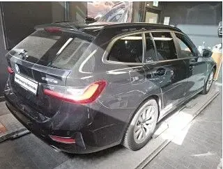 Gebraucht BMW 330e Advantage 184 PS (135 kW) 2022 Schwarz Limousine