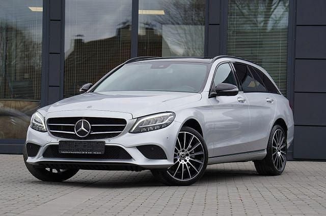 Iridiumsilber metalliclack Gebraucht 2021 Mercedes C220 AMG line Kombi | 22.980 € (Superpreis) - Bild 1/4
