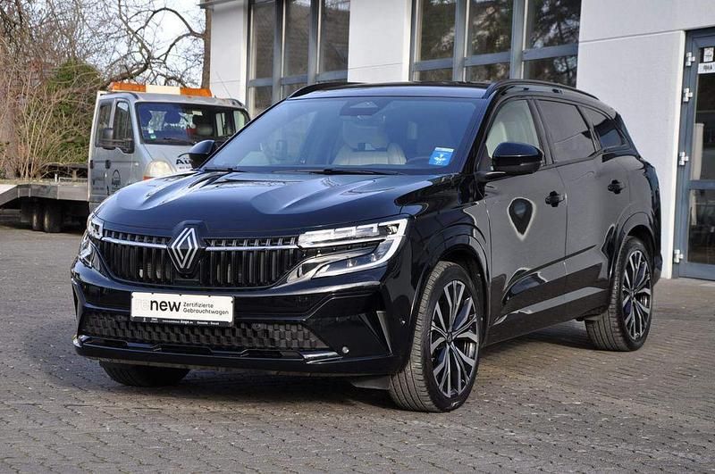 Używany Renault Espace Iconic 131 KM (96 kW) 2024 Czarny Sedan/Limuzyna