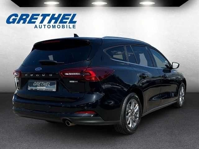 Gebraucht Ford Focus Titanium 125 PS (91 kW) 2023 Schwarz