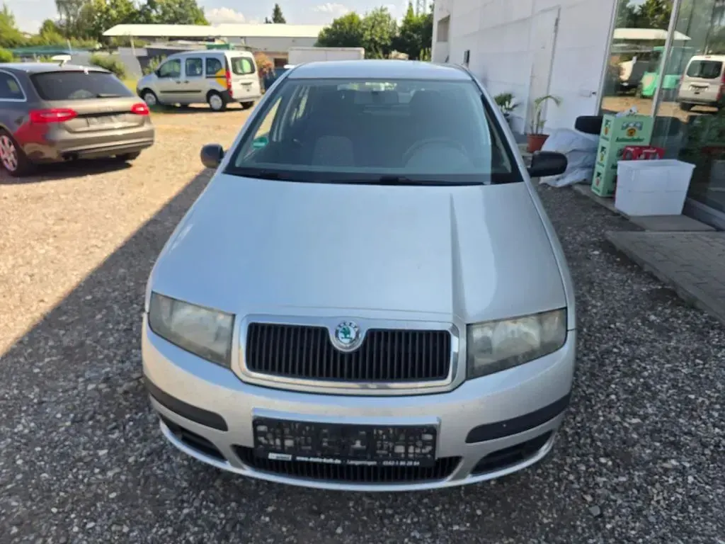 Gebraucht Skoda Fabia Classic 54 PS (39 kW) 2005 Silber Limousine