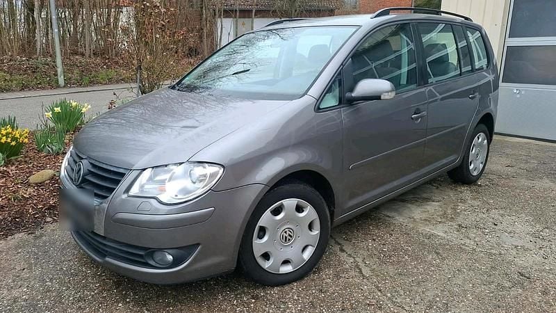 Gebraucht VW Touran 116 PS (85 kW) 2009 Grau Van / Kleinbus