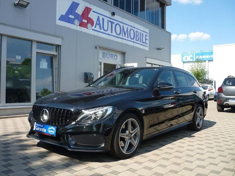 Schwarz Gebraucht 2017 Mercedes C220 AMG Kombi | 18.000 € (Fairer Preis) - Bild 1/4