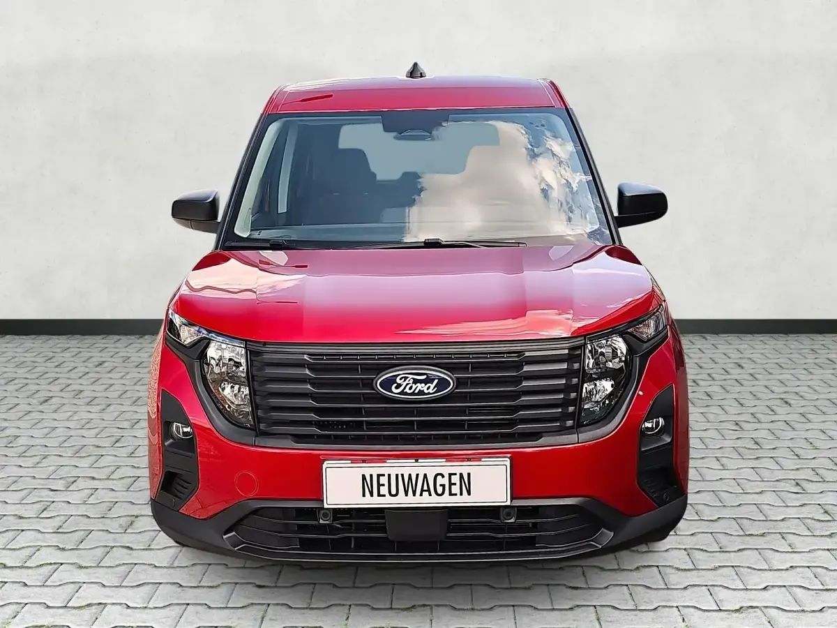 Neu Ford Tourneo Courier Trend 125 PS (91 kW) 2026 Fantastic red metallic Van / Kleinbus