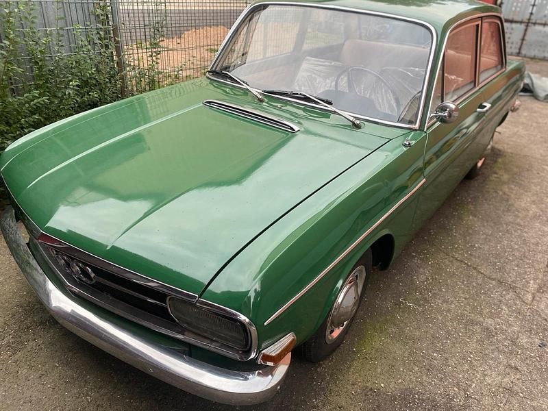 Gebraucht Audi F103 55 PS (40 kW) 1972 Grün Limousine