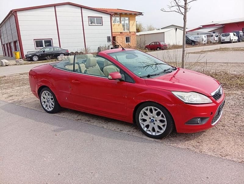 Gebraucht Ford Focus Cabriolet Trend 136 PS (100 kW) 2009 Rot Cabrio