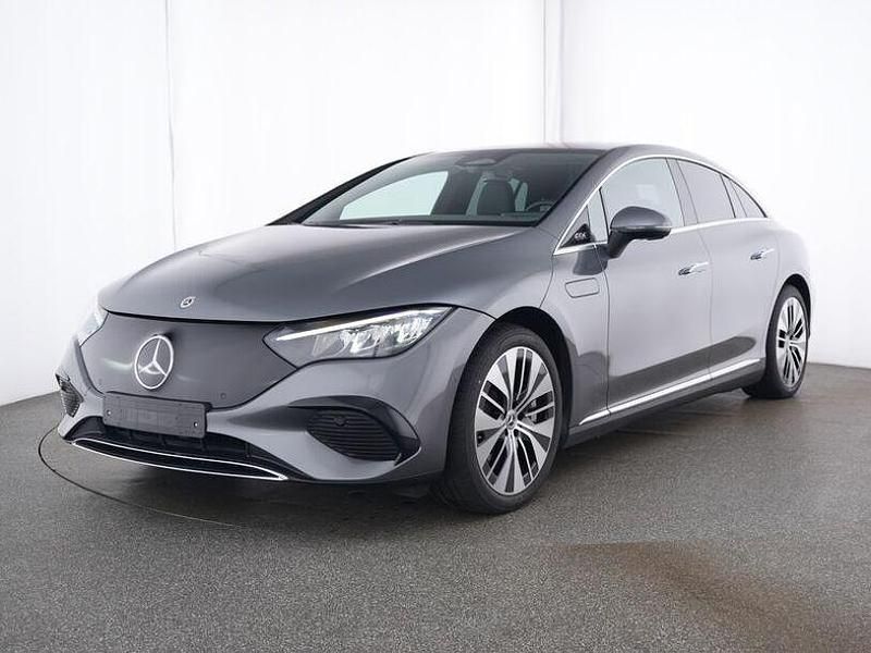 Grau Gebraucht 2024 Mercedes 300 Limousine | 43.850 € - Bild 1/4