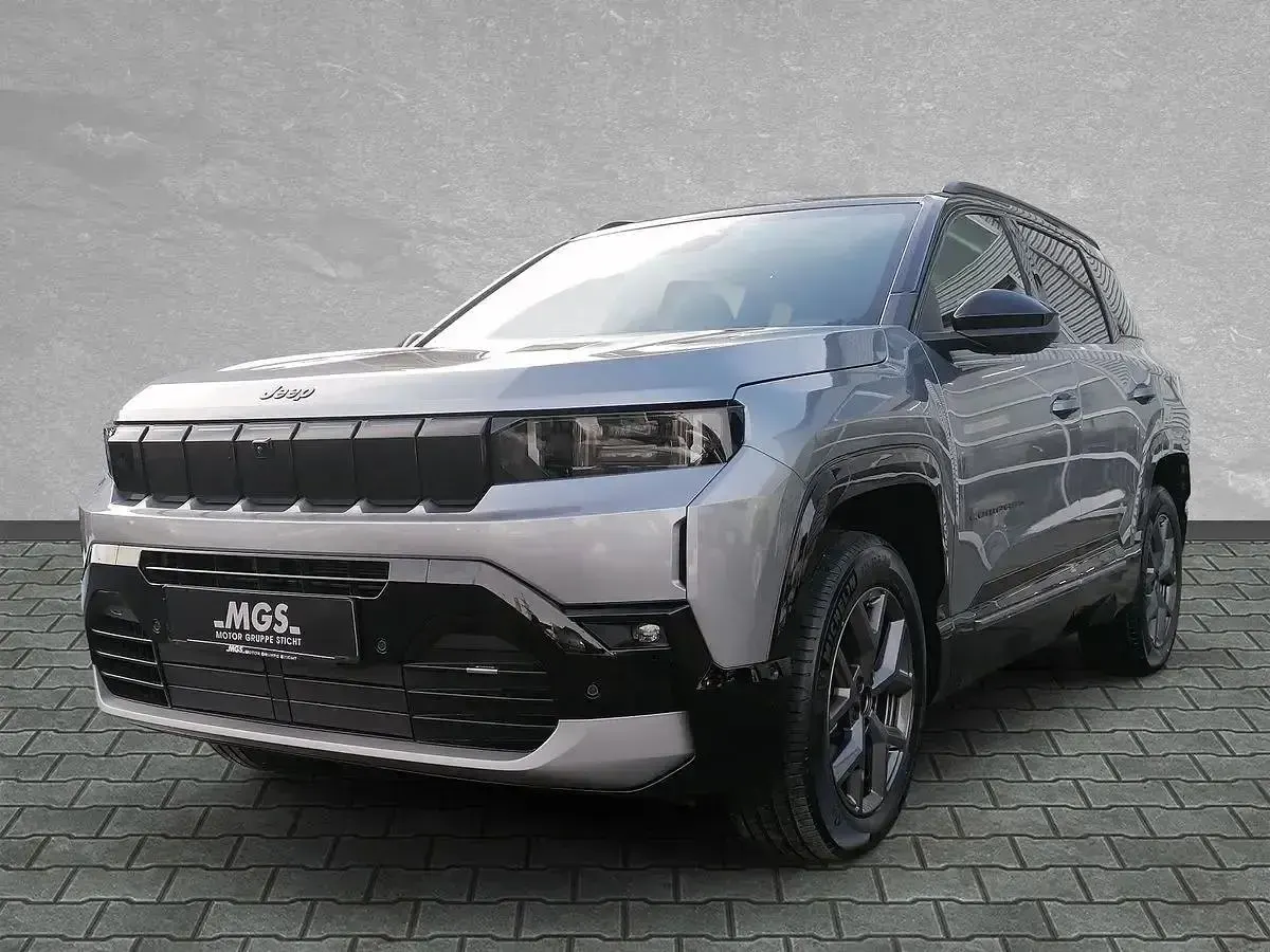 Gebraucht Jeep Compass 145 PS (106 kW) 2025 Yosemite grey SUV