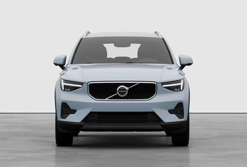 Neu Volvo XC40 Core 163 PS (119 kW) 2025 Blau SUV