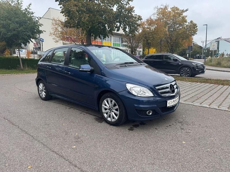 Gebraucht Mercedes B150 95 PS (69 kW) 2009 Other Van / Kleinbus