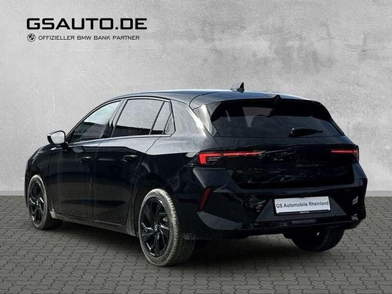 Gebraucht Opel Astra 131 PS (96 kW) 2024 Schwarz Limousine