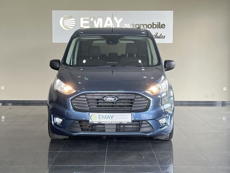 Gebraucht Ford Tourneo 120 PS (88 kW) 2018 Chromablau metallic Van / Kleinbus