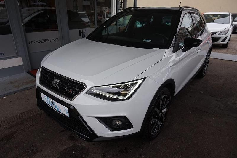 Weiß Gebraucht 2021 Seat Arona FR SUV | 17.499 € (Fairer Preis) - Bild 1/4