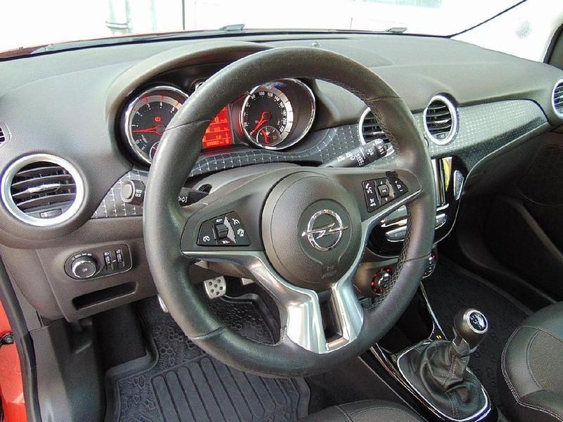 Gebraucht Opel Adam Slam 116 PS (85 kW) 2018 Rot Kleinwagen