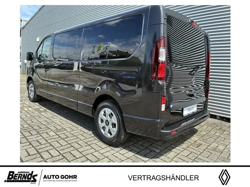 Gebraucht Renault Trafic Evolution 150 PS (110 kW) 2026 Tenebroschwarz metallic Van / Kleinbus